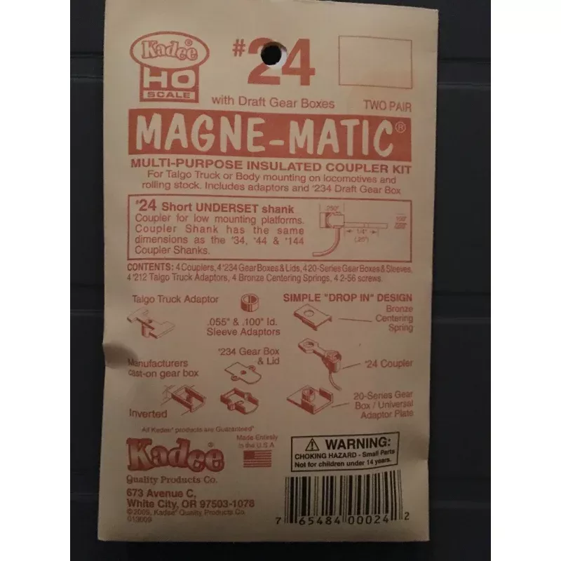 # 24 Plastic Couplers Short Underset (HO)