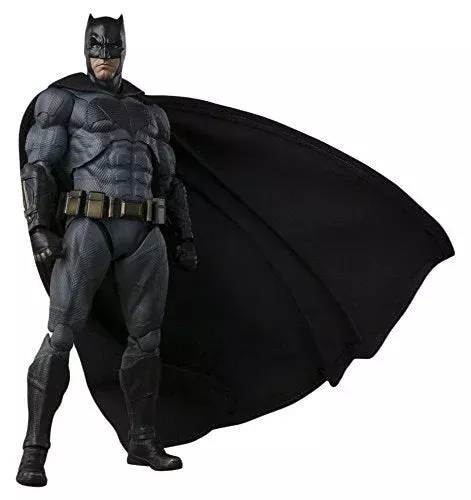 BANDAI 197829 S.H. Figuarts Batman Justice League Action Figure