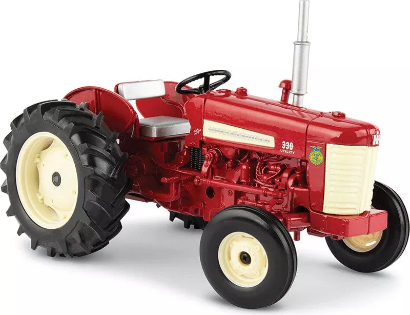 Ertl 44222 1/16 Scale International 330 FFA Tractor