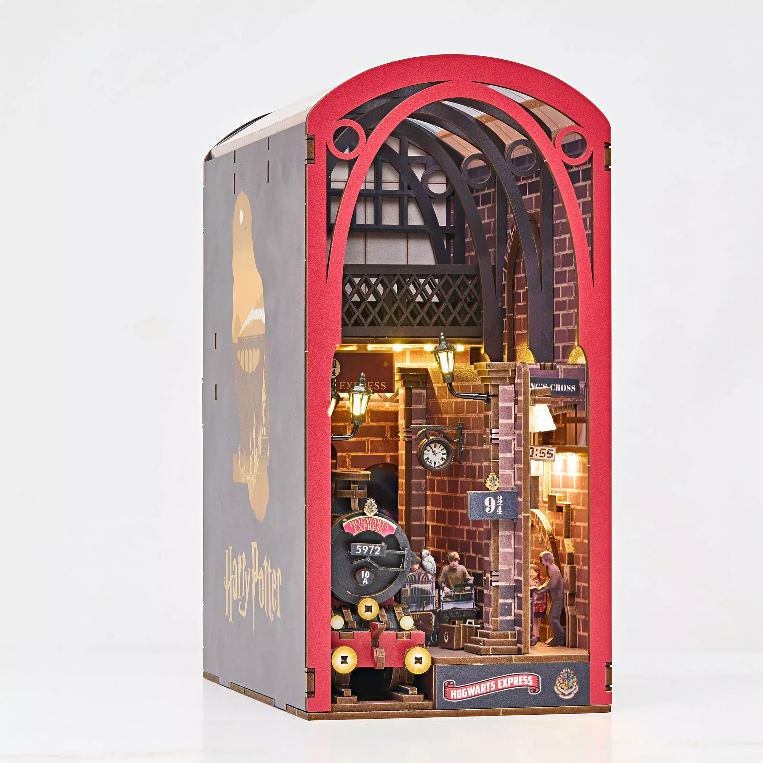 Harry Potter – Hogwarts Express Book Nook Model Kit Wood
