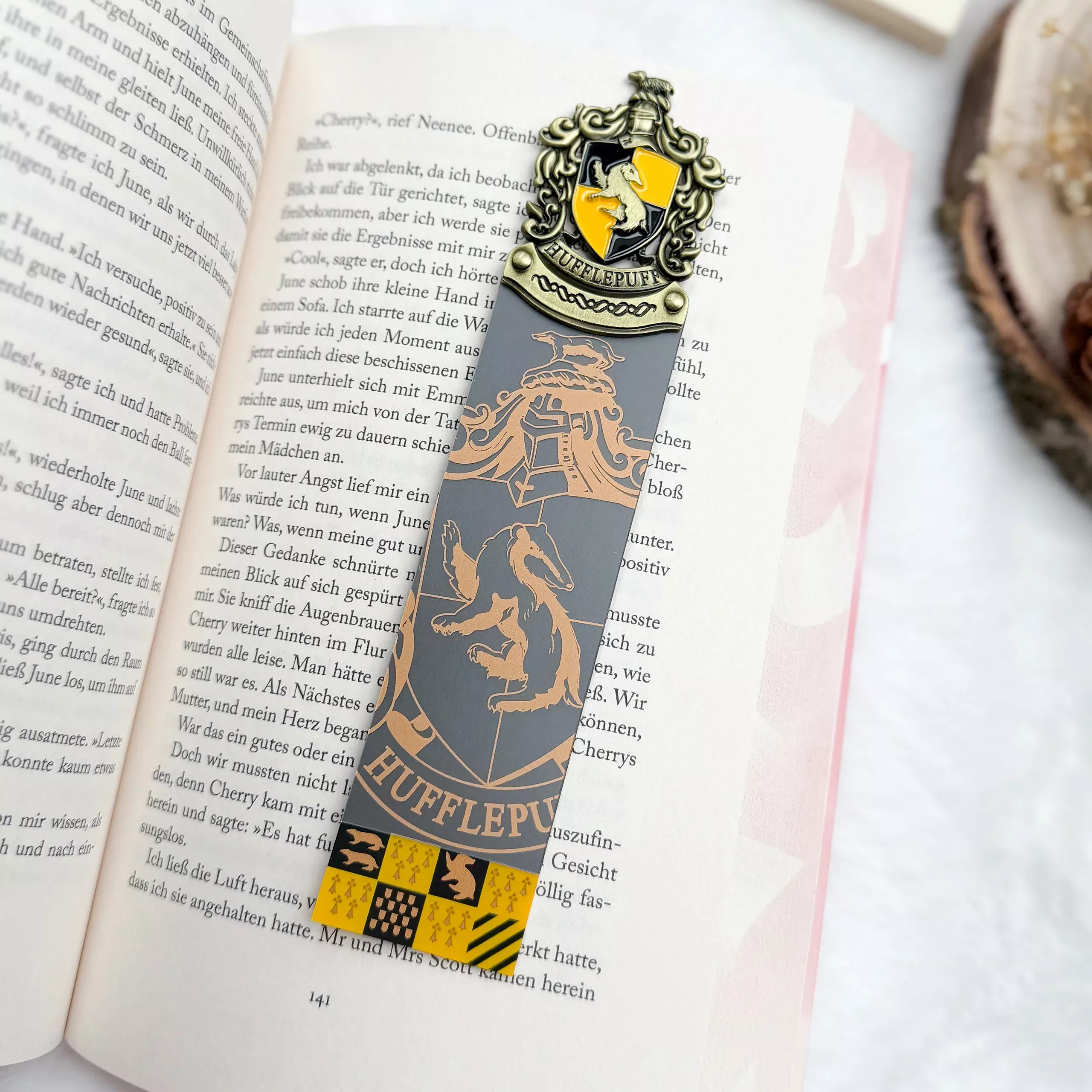 Harry Potter - Hufflepuff Bookmark Yellow