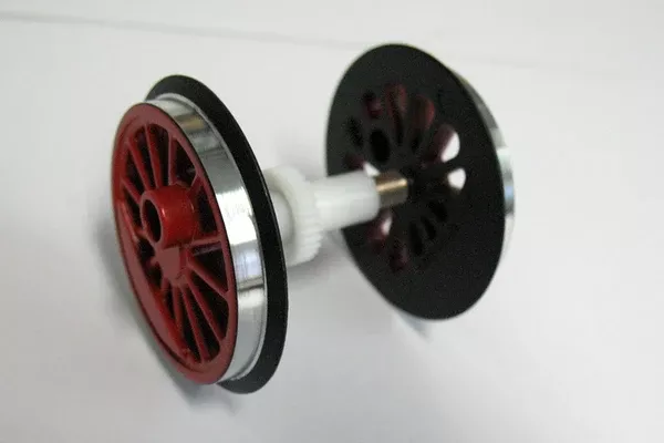 Piko 36178 G Scale BB Geared Wheelset BR194 Red